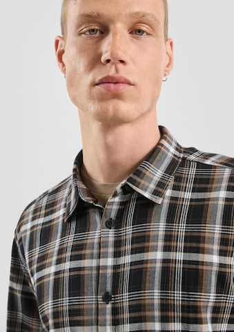 Coupe regular Chemise QS en mélange de couleurs