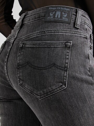 Kings Of Indigo - regular Vaquero 'EMI' en gris
