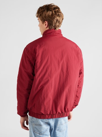 Tommy Jeans Prehodna jakna | rdeča barva