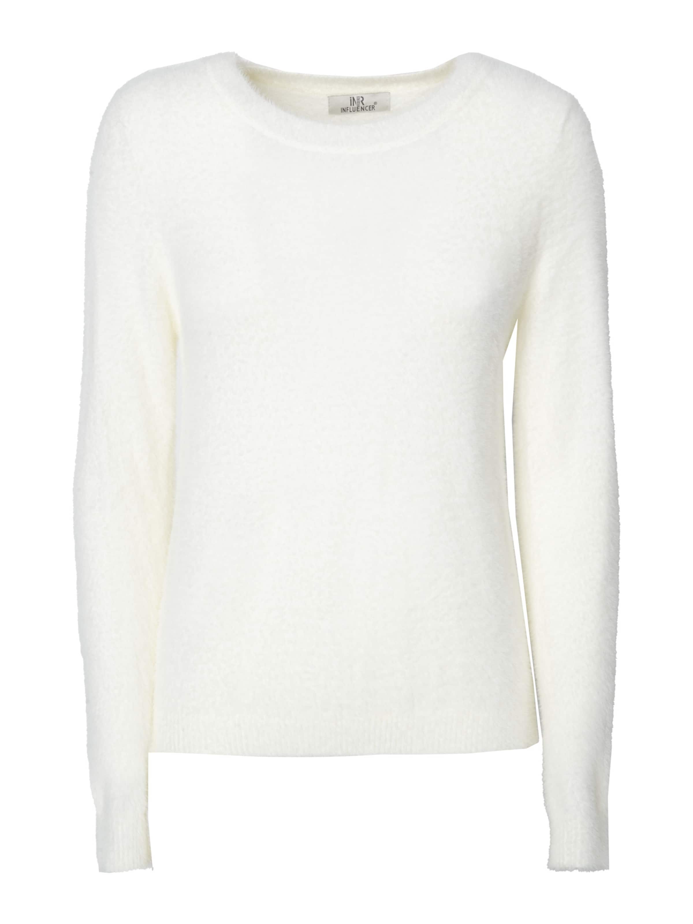Influencer Sweater in White: front
