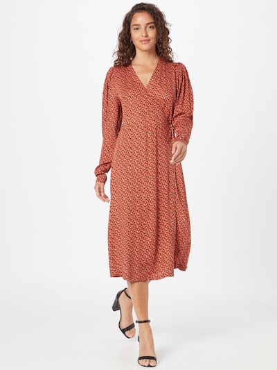 Rochie tip bluză 'Leah' Soft Rebels pe maro ruginiu / rosé / negru, Vizualizare model
