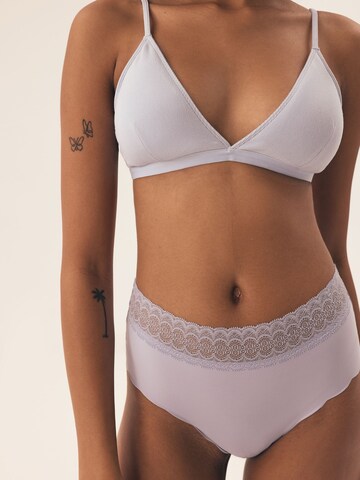 Panty 'Taillenslip Polly im 2er Pack, hohe Leibhöhe, zarte Rüschen' di Henderson in colori misti