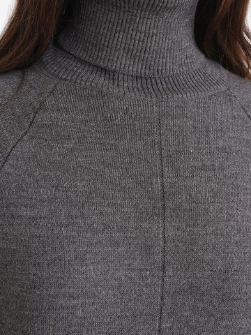 Robes en maille MixRay en gris