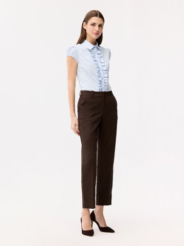 Coupe slim Pantalon adl en marron