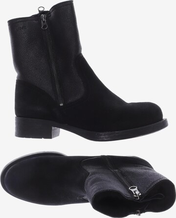 UNISA Dress Boots in 39 in Black: front