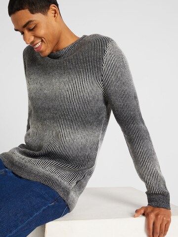 Pull-over QS en gris