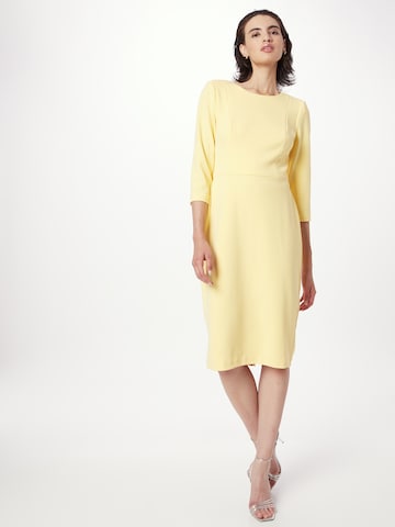 Adrianna Papell Φόρεμα σε κίτρινο: μπροστά