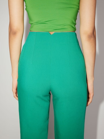 regular Pantaloni chino 'Erika' di LeGer by Lena Gercke in verde: frontale