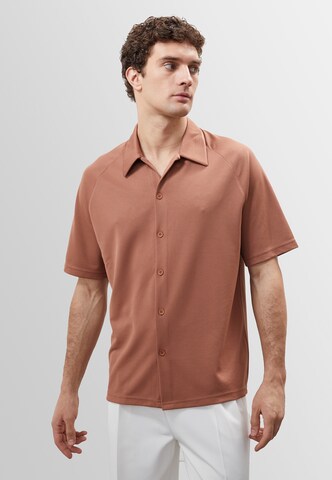 Antioch Regular Fit Hemd in Braun: Vorderseite