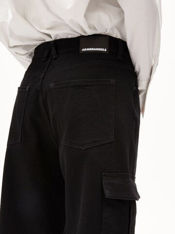 Loosefit Jean ARMEDANGELS en noir