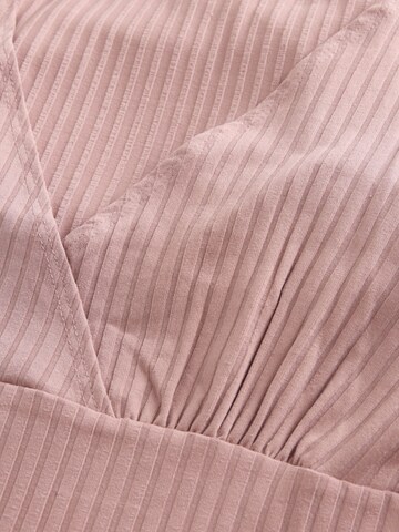 Next Shirt in Pink