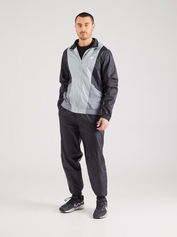 Nike Sportswear Костюм для бега 'Club' в Черный: спереди