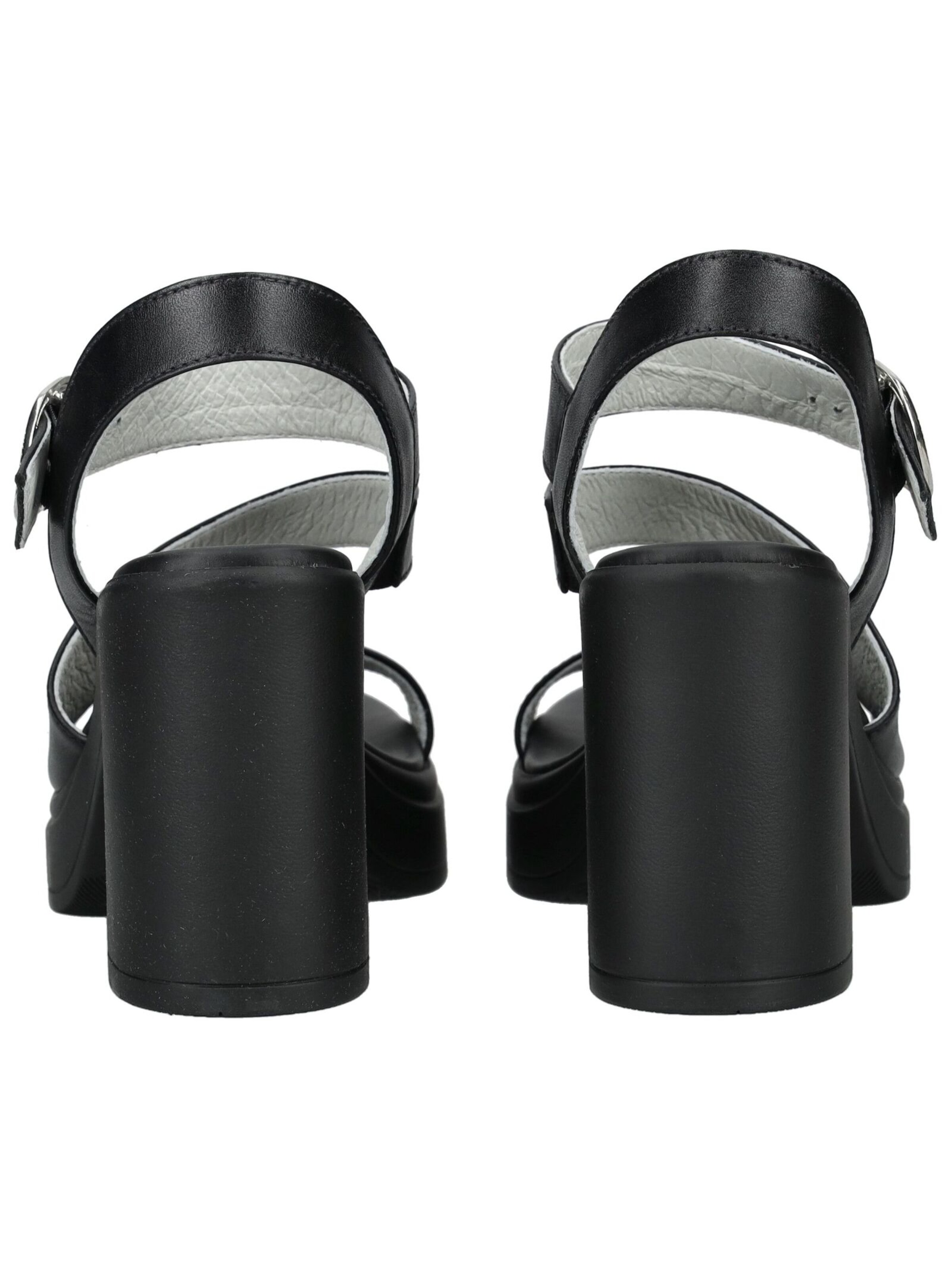 Sandalo di Nero Giardini in nero