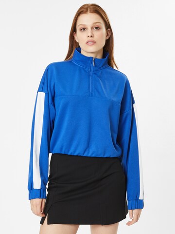 Sweat-shirt Karo Kauer en bleu : devant