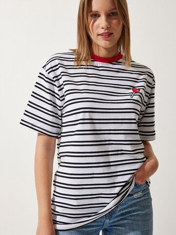 Happiness İstanbul Shirts i hvid: forside