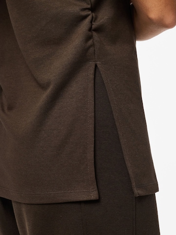 Maglietta 'PCSkylar' di PIECES in marrone