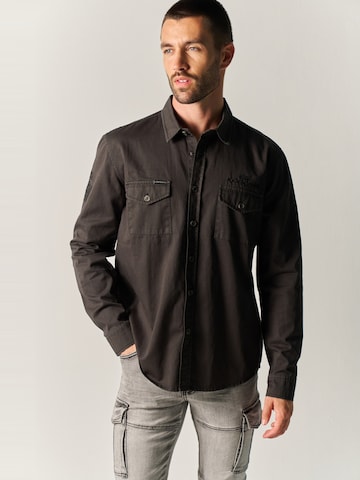 KOROSHI Regular Fit Skjorte i sort: forside