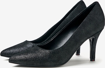 LLOYD Pumps in Black: front