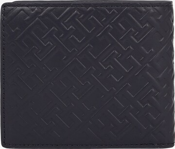 TOMMY HILFIGER Wallet in Blue