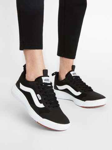 Sneaker bassa 'UA UltraRange EXO' di VANS in nero