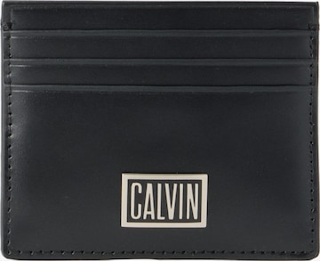 Calvin Klein Kartenetui in Schwarz: Vorderseite