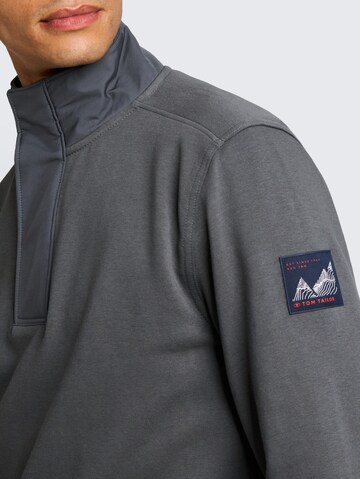 TOM TAILOR Sweatshirt in Grün