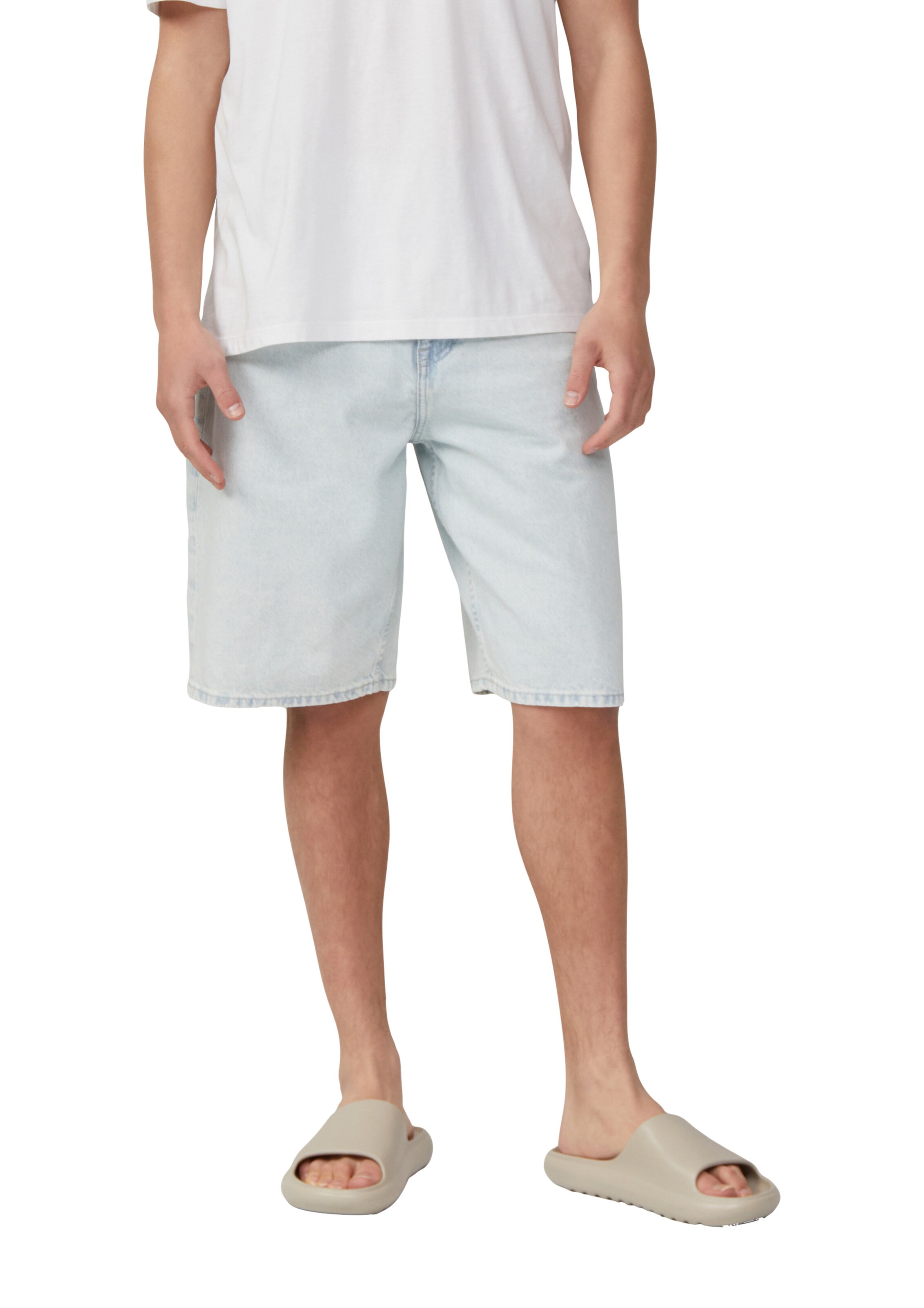 QS Loosefit Jeans in Blau: Vorderseite