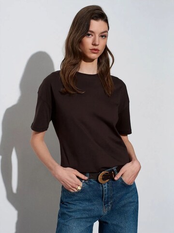 T-shirt Dilvin en marron
