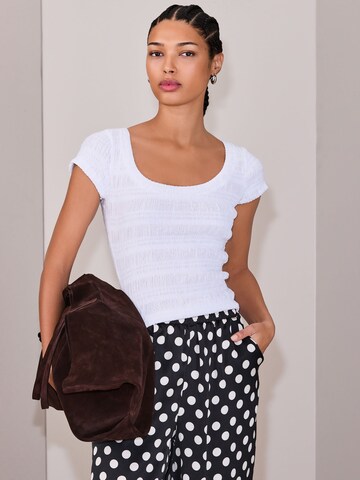 Next Shirt in White: front