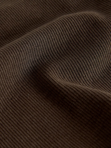 The Set Top in Beige