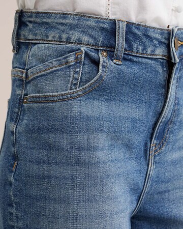 WE Fashion Regular Farkut värissä sininen