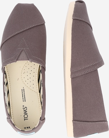 TOMS خُف 'ALPARGATA' بلون رمادي