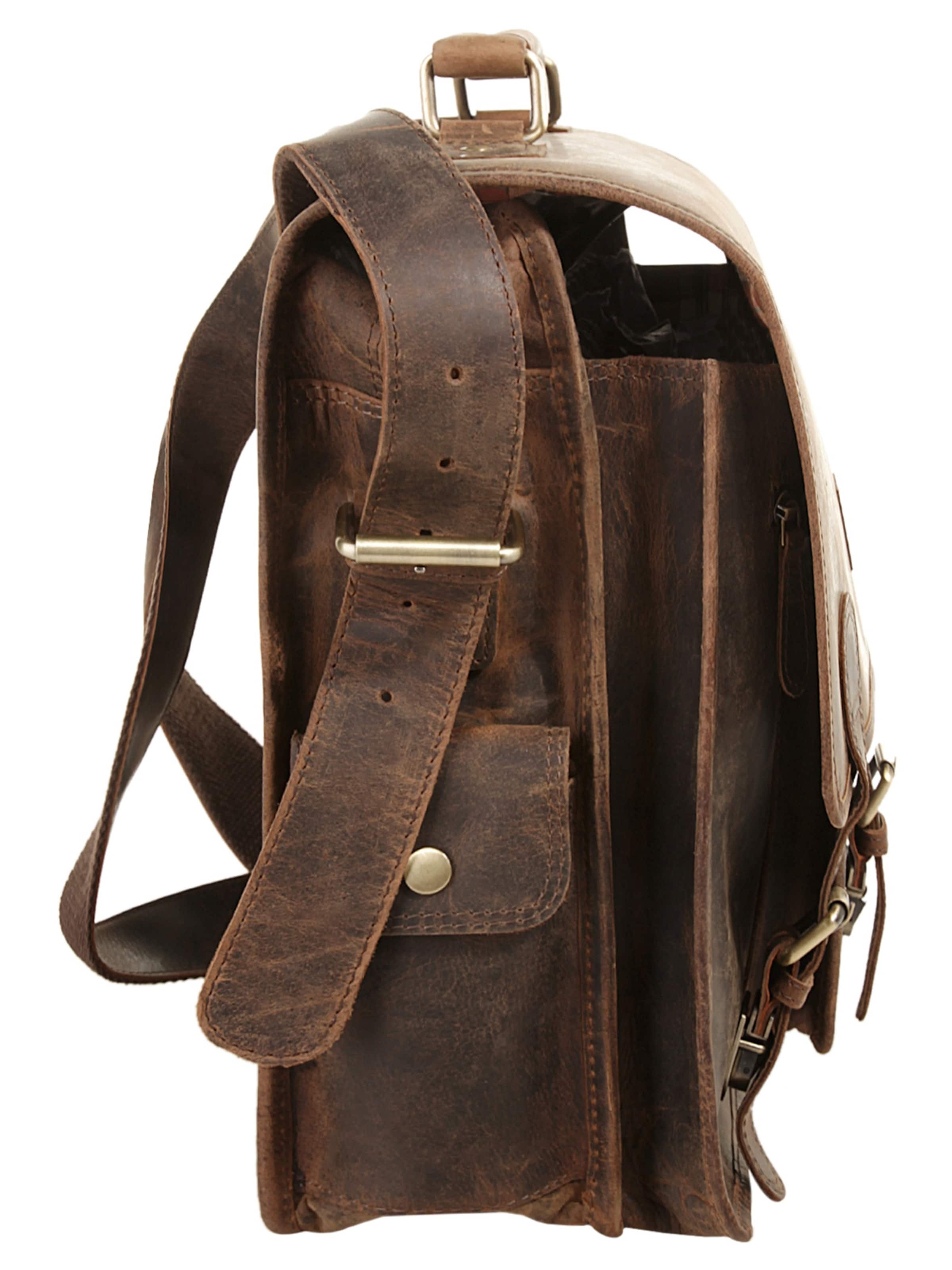 Bagan Briefcase in Brown