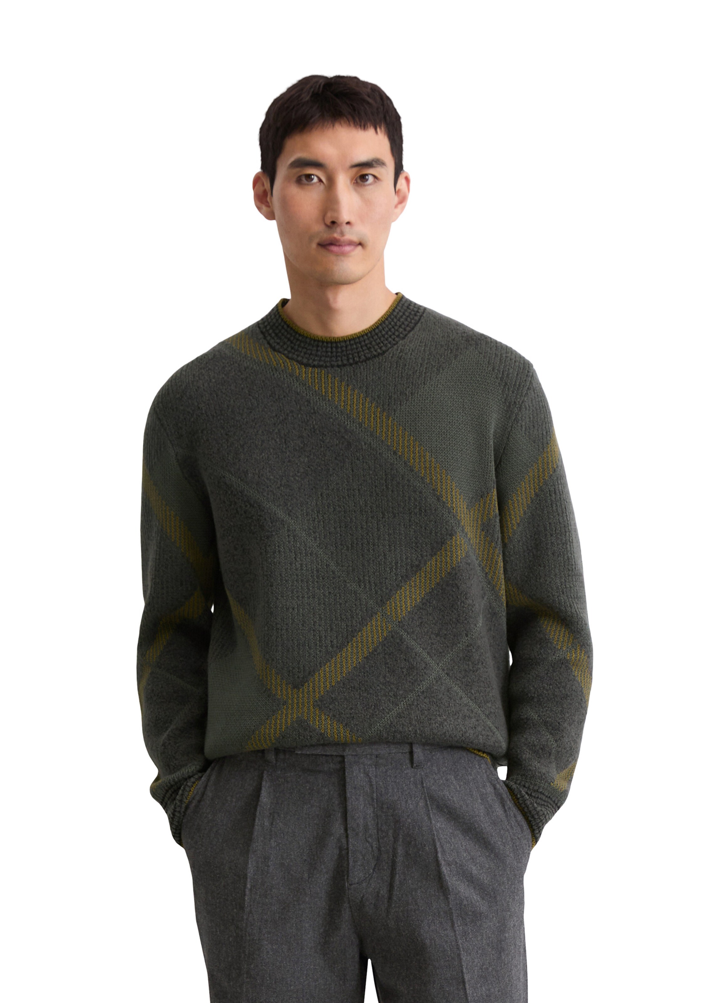 Marc O'Polo Sweater in Black: front