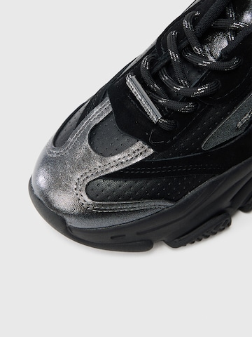 STEVE MADDEN Nízke tenisky 'Posses' - Čierna