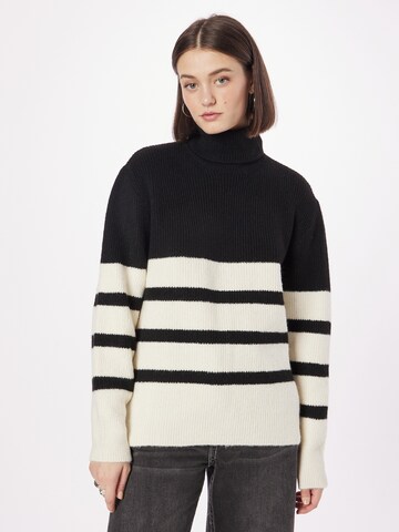 Dorothy Perkins Sweater in Black: front