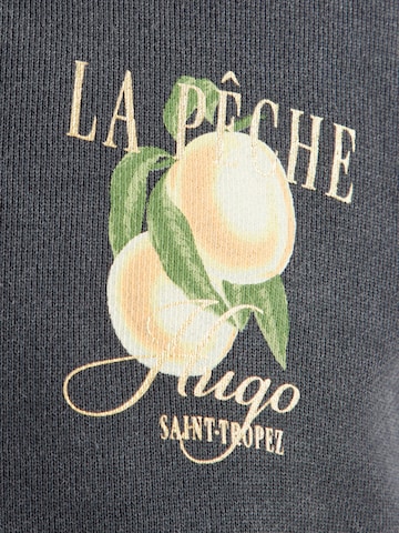 HUGO Свитшот 'Classic Crew_8' в Черный