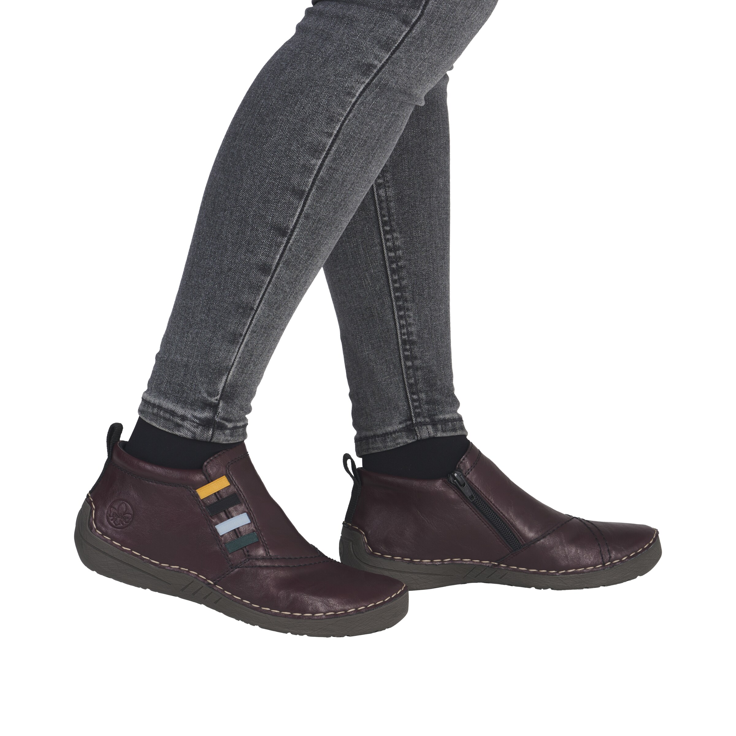 Rieker Ankle Boots in Lila