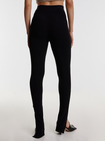 Regular Leggings 'Xin' de la EDITED pe negru