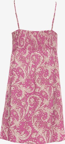 Le Temps Des Cerises Dress in Pink