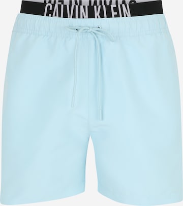 Calvin Klein Swimwear - Bermudas en azul: frente