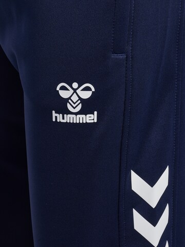 Hummel Slimfit Sportbroek in Blauw