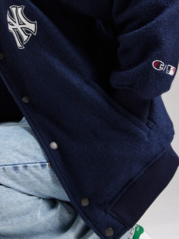 Giacca di mezza stagione di Champion Authentic Athletic Apparel in blu
