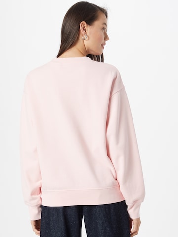 LEVI'S ® Sweatshirt 'Standard Crewneck Sweatshirt' in Pink