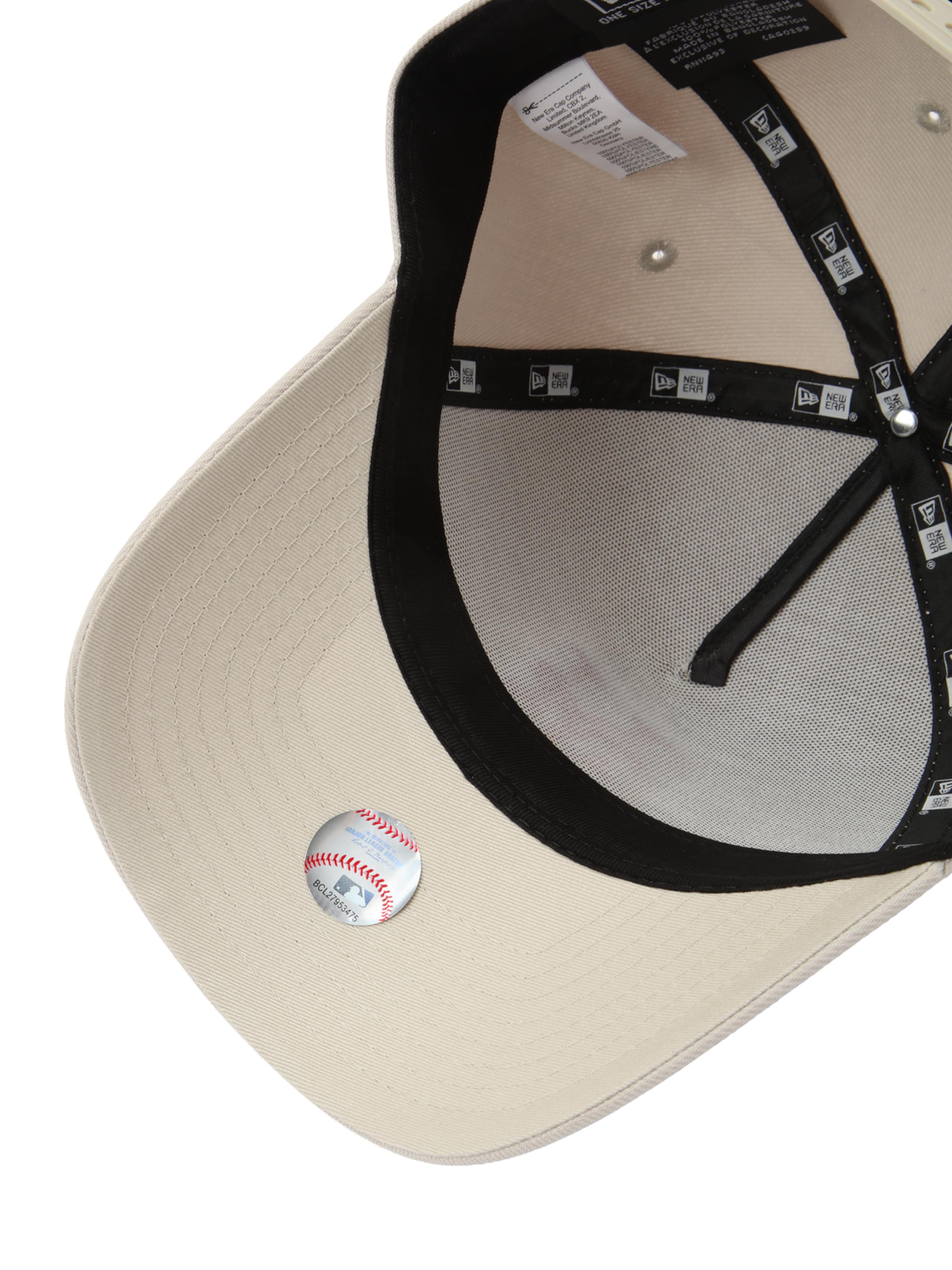 NEW ERA Cap 'OUTLINE SCRIPT EFRAME NEYMET  STN' in Beige