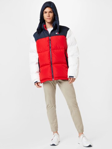 Tommy Jeans Plus - Casaco de inverno em vermelho