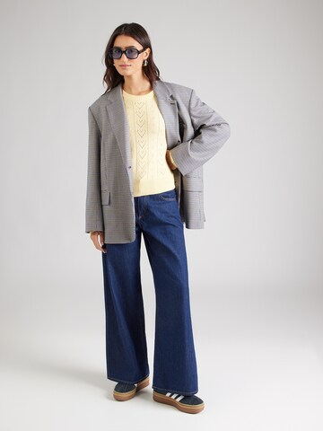 ONLY Trui 'ONLPAINT' in Geel