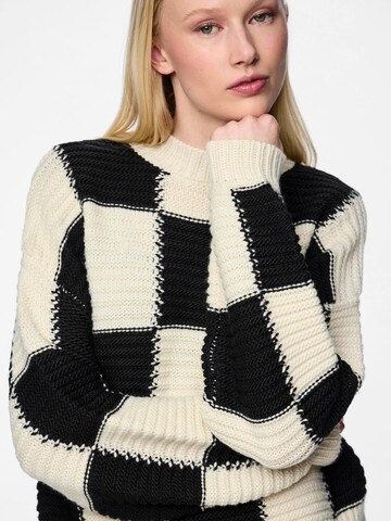 PIECES Sweater 'PCNamie' in Beige