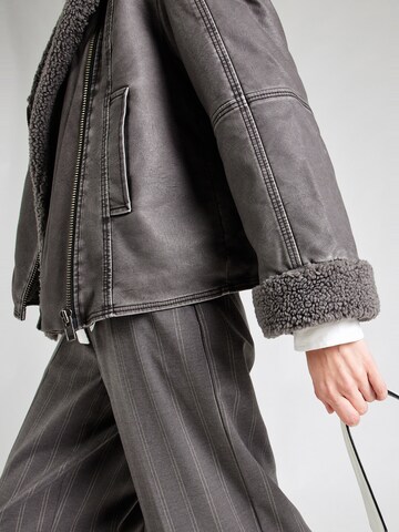mbym - Chaqueta de entretiempo 'Sherlice-M' en negro