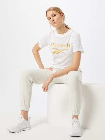 T-shirt Reebok en blanc